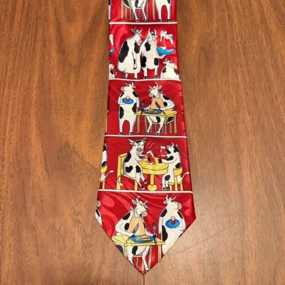 Quirky Cow Neck Tie